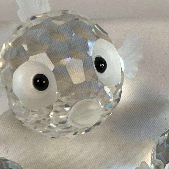 Swarovski Crystal Figurines Blowfish Retired- set of three . - Picture 5 of 16